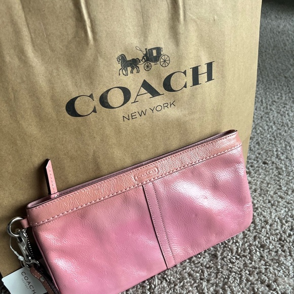 Coach Pink and Salmon Patent Leather Wristlet EUC - Picture 1 of 14
